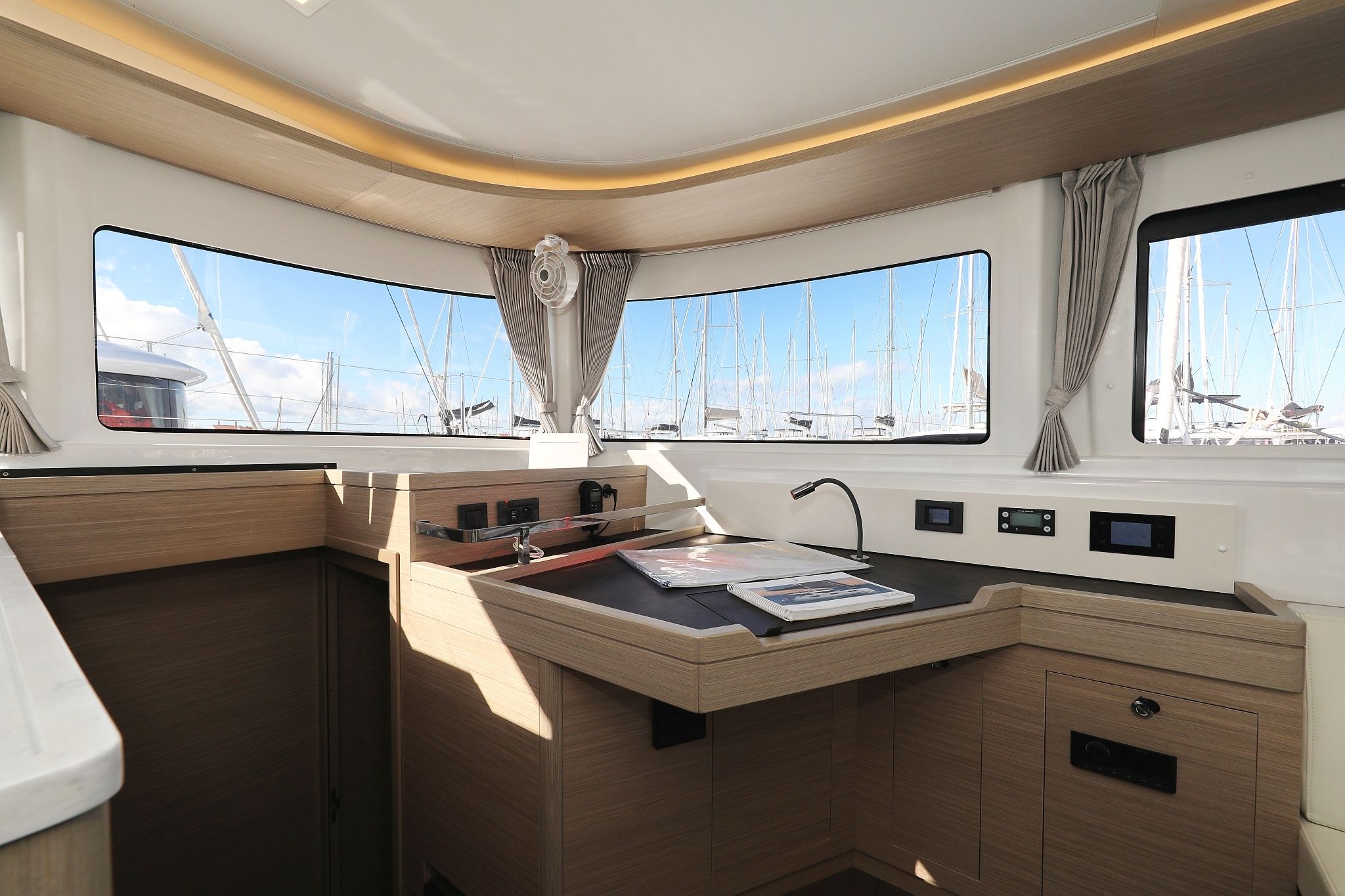 Lagoon 46 | Hasta La Vista