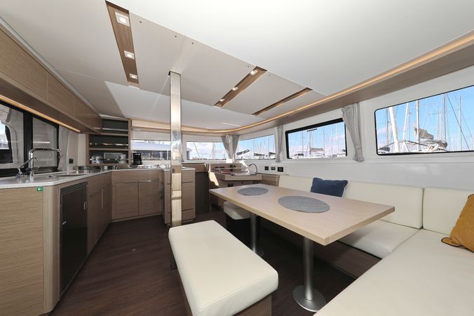 Lagoon 46 | Hasta La Vista