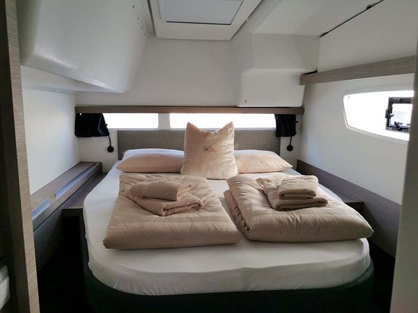 Fountaine Pajot Isla 40 | Ninoa