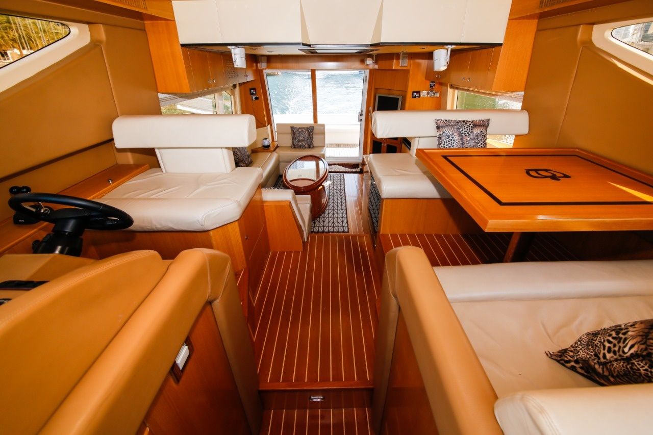 Majesty 44 | D T 1687