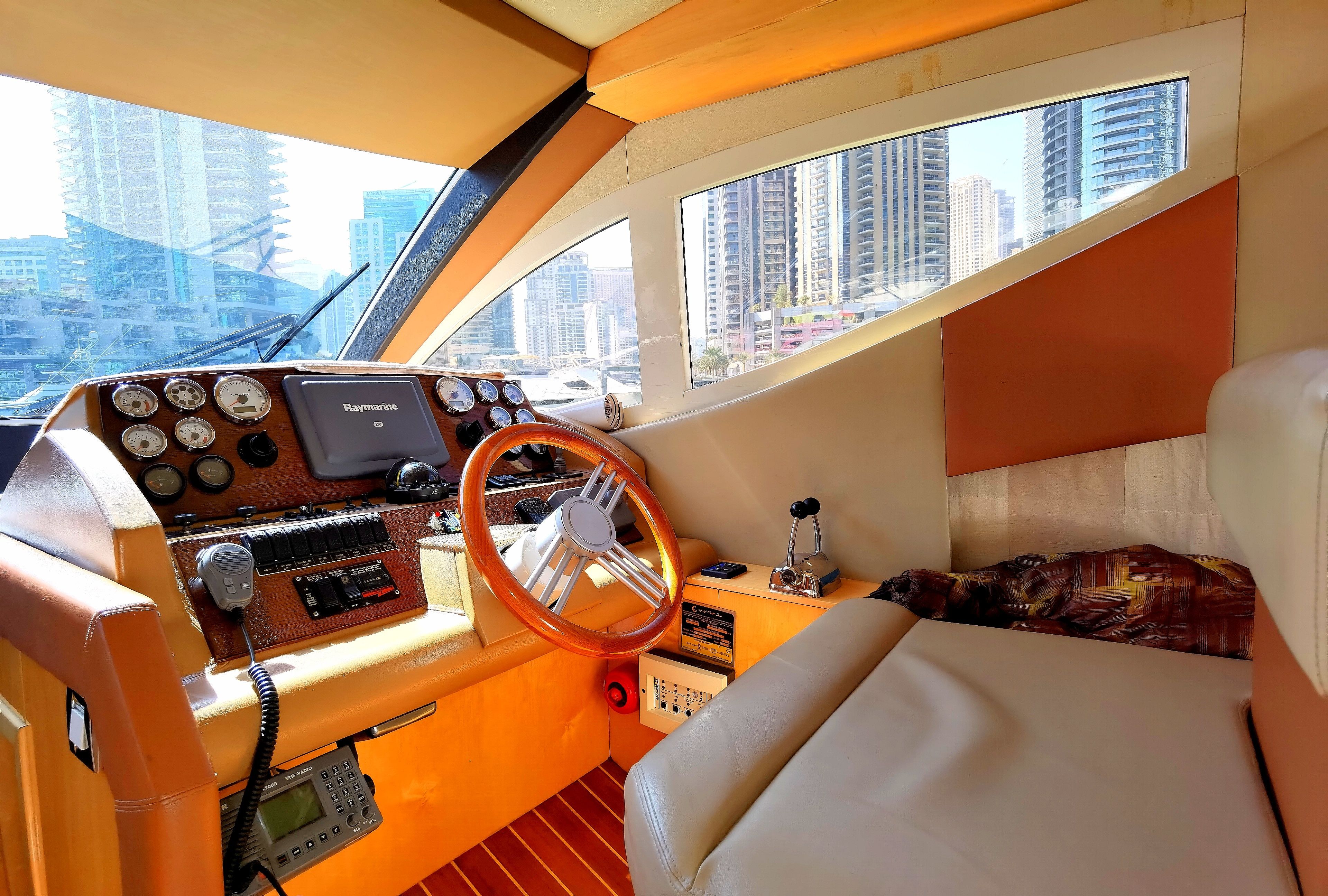 Majesty 44 | D T 1687