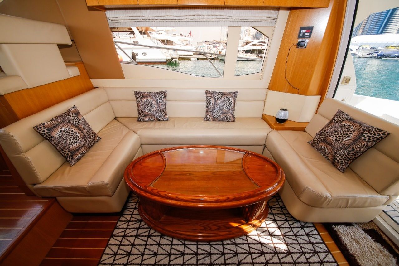 Majesty 44 | D T 1687