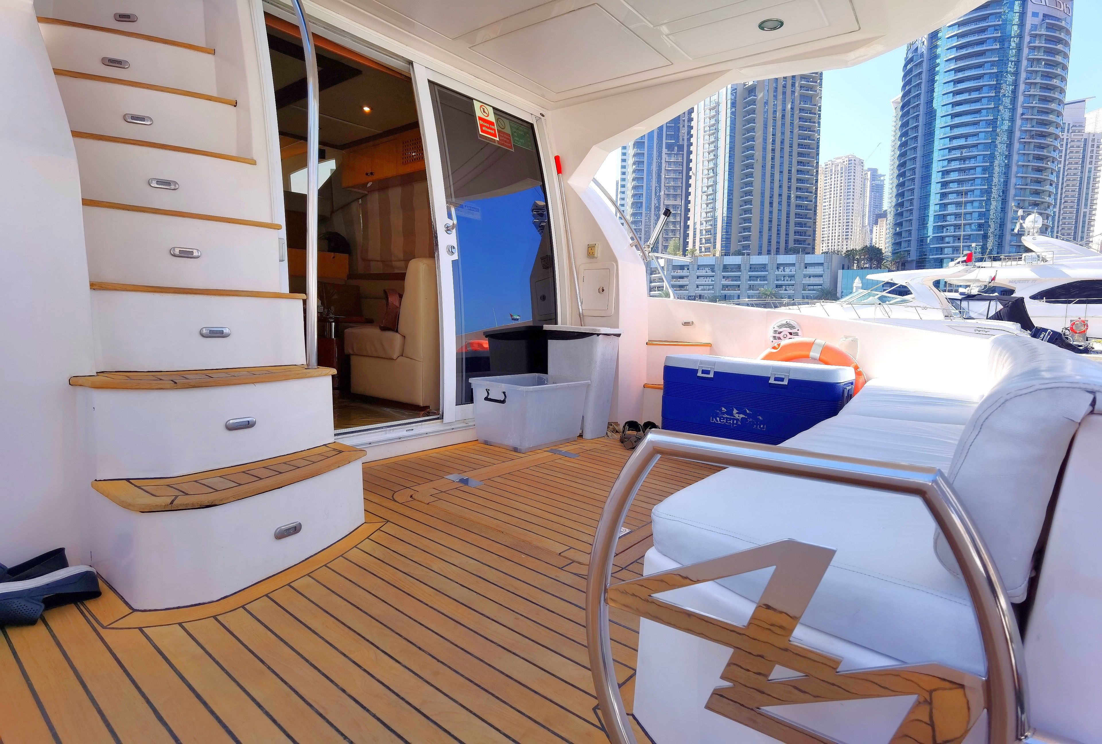 Majesty 44 | D T 1687