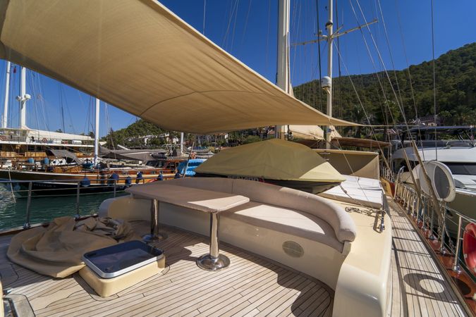 Gulet 91 | Happy Hours