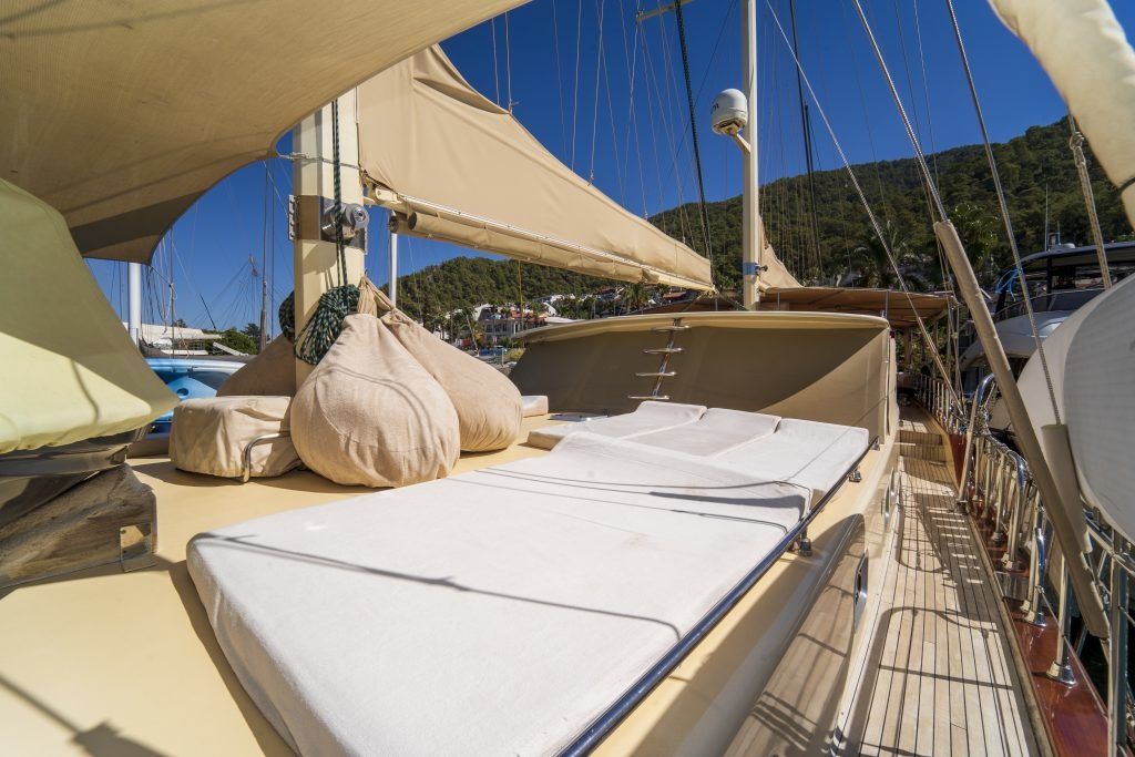 Gulet 91 | Happy Hours