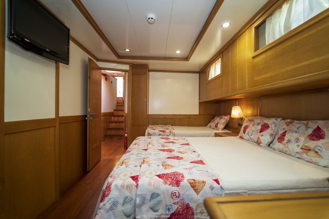 Gulet 91 | Happy Hours