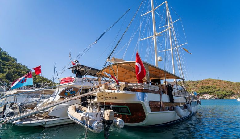 Gulet 91 | Happy Hours