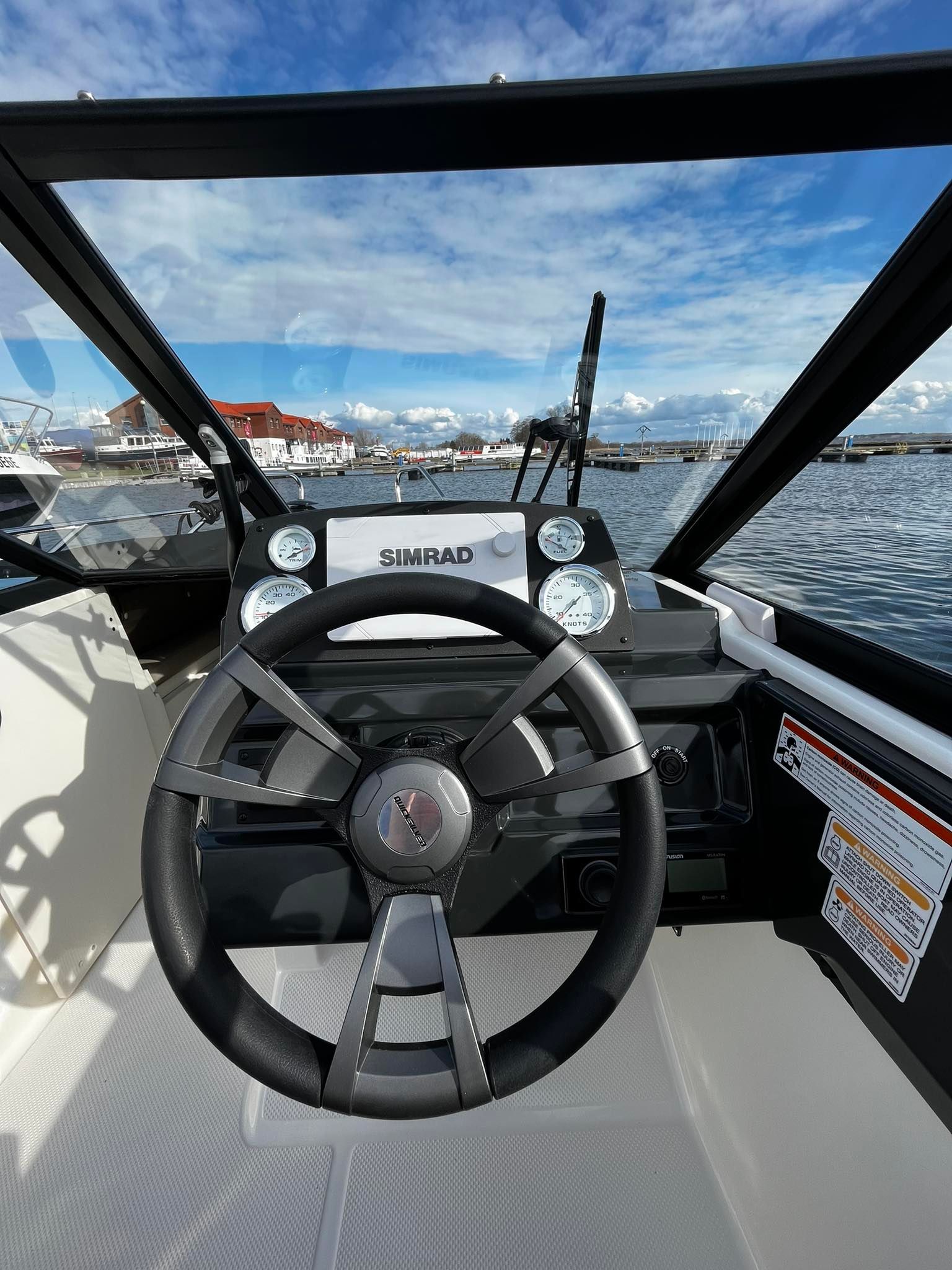 Quicksilver 555 | Alexa