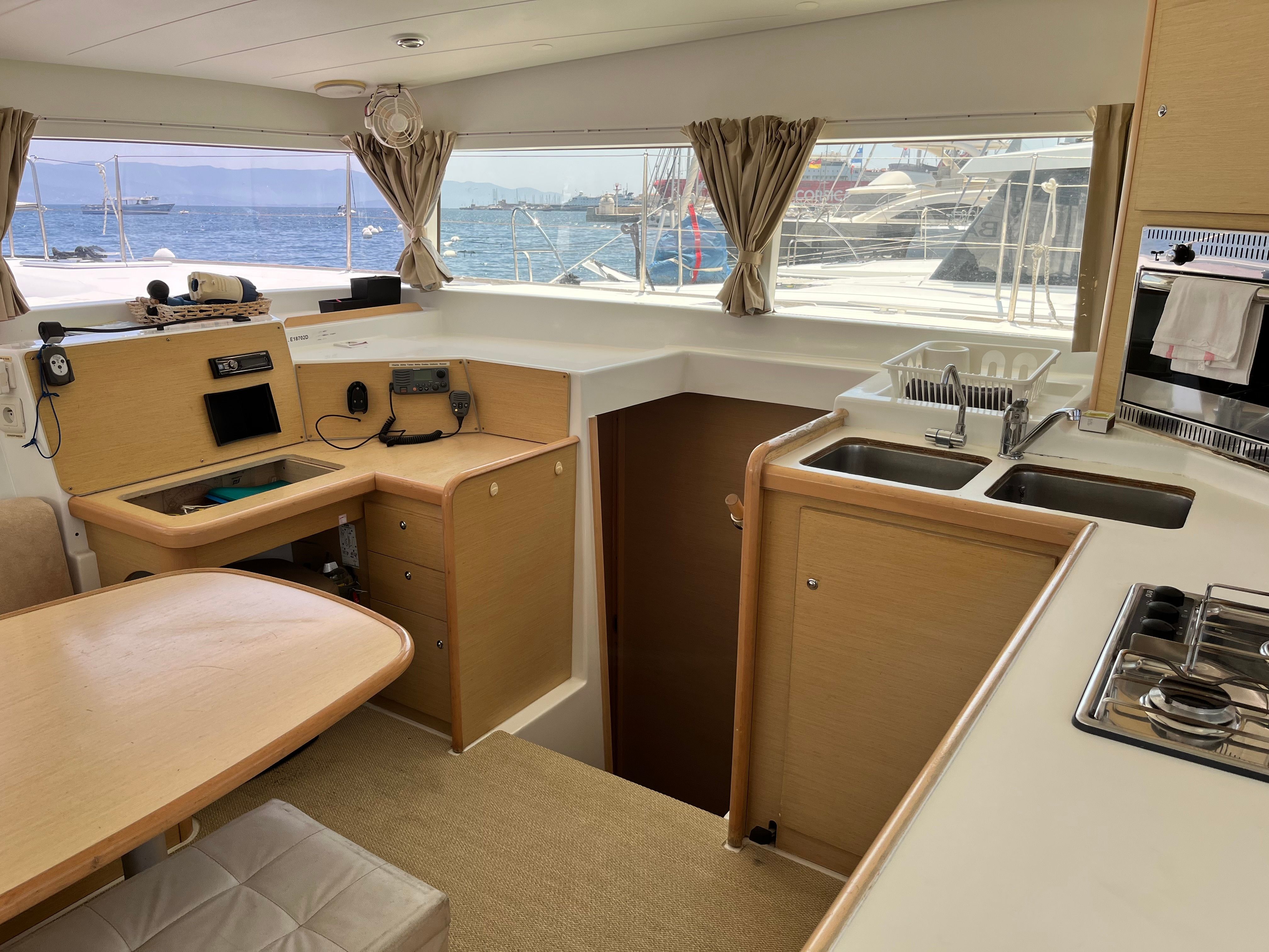 Lagoon 400 | Catazur