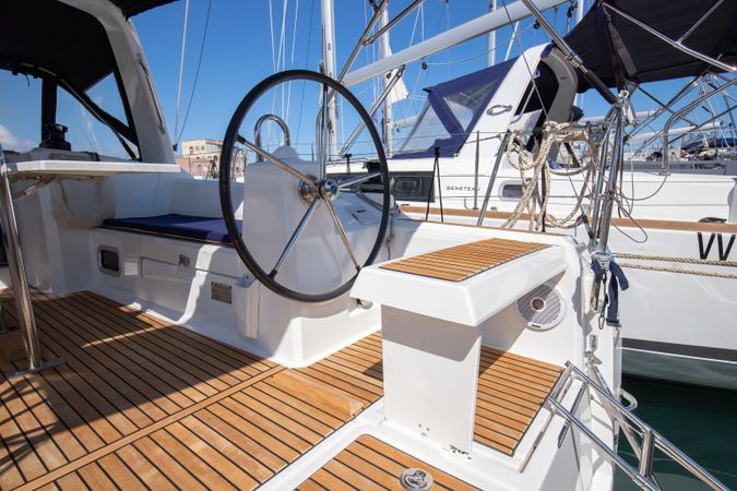 Beneteau Oceanis 35.1 | Levante