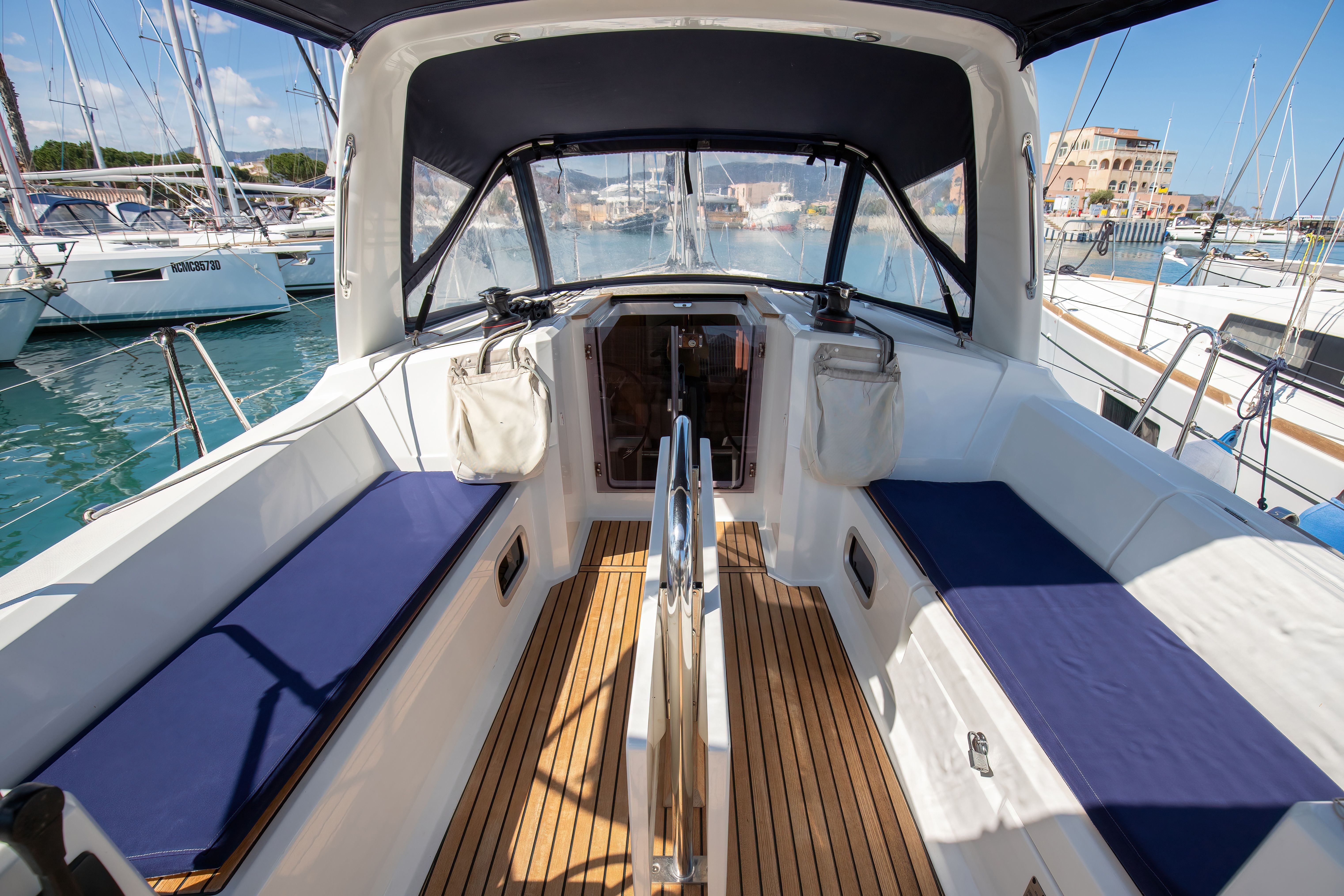 Beneteau Oceanis 35.1 | Levante