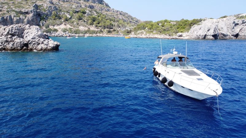 Sea Ray 410 Express | Suzie Q