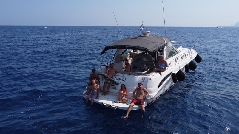 Sea Ray 410 Express | Suzie Q