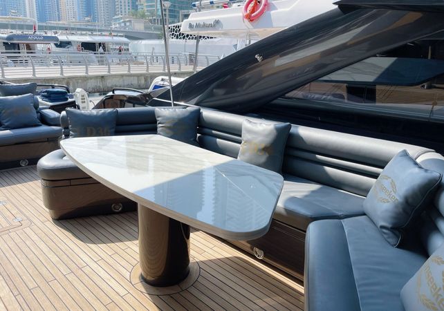Sunseeker Predator 95 | UD30