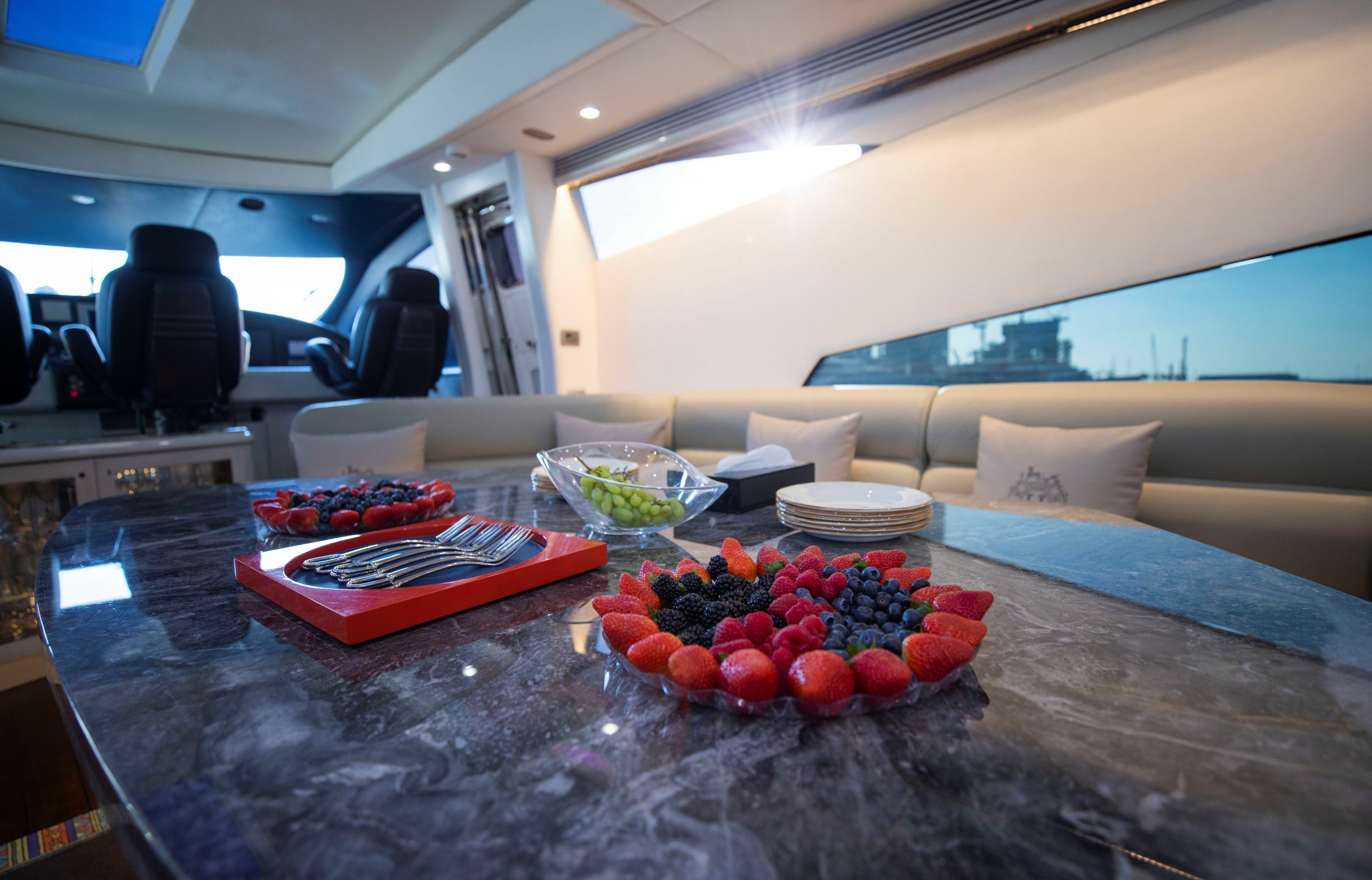 Sunseeker Predator 95 | UD30