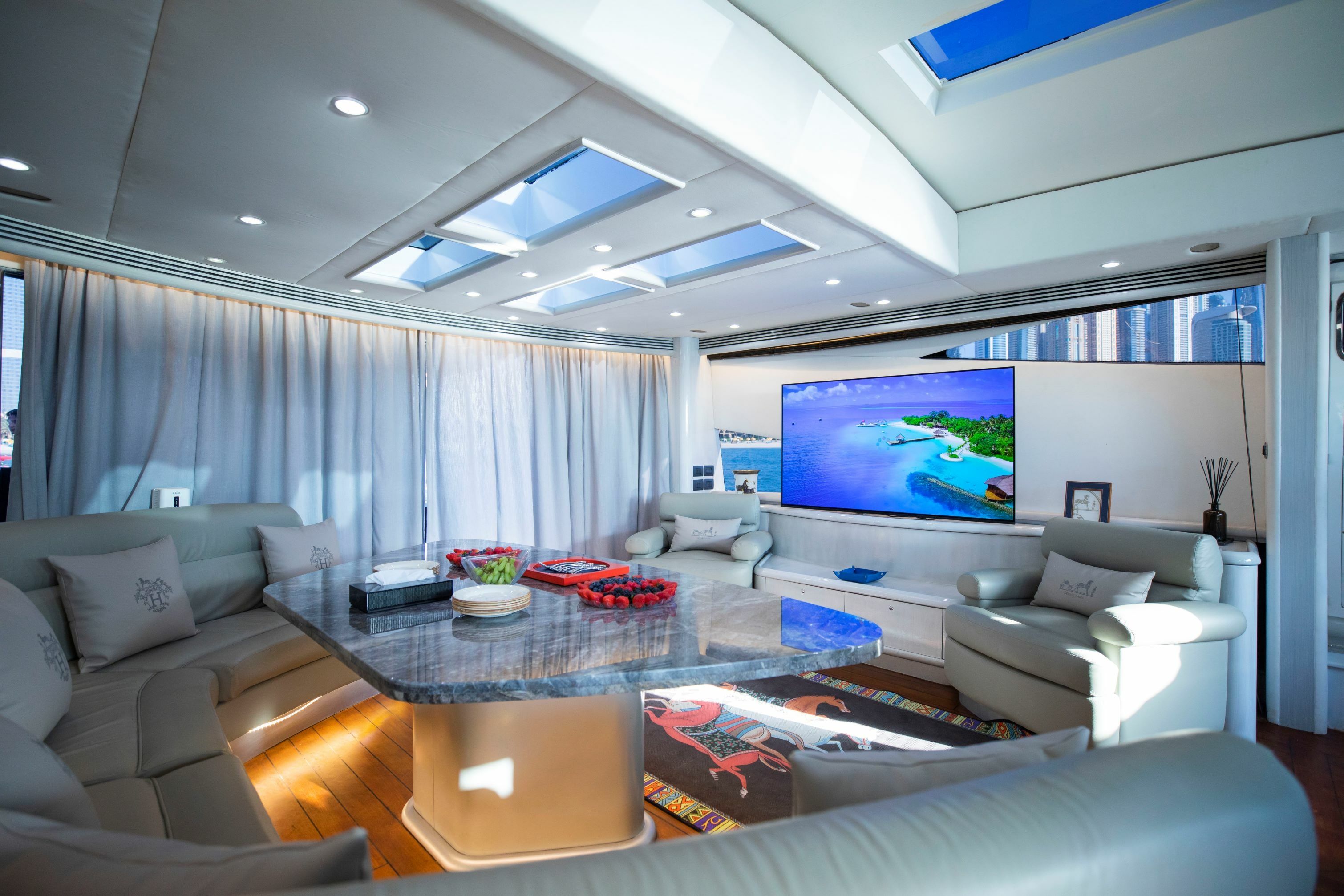 Sunseeker Predator 95 | UD30