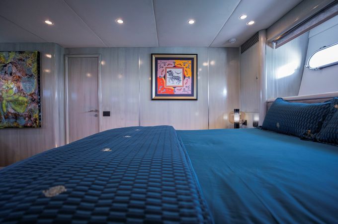 Sunseeker Predator 95 | UD30