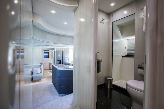 Sunseeker Predator 95 | UD30