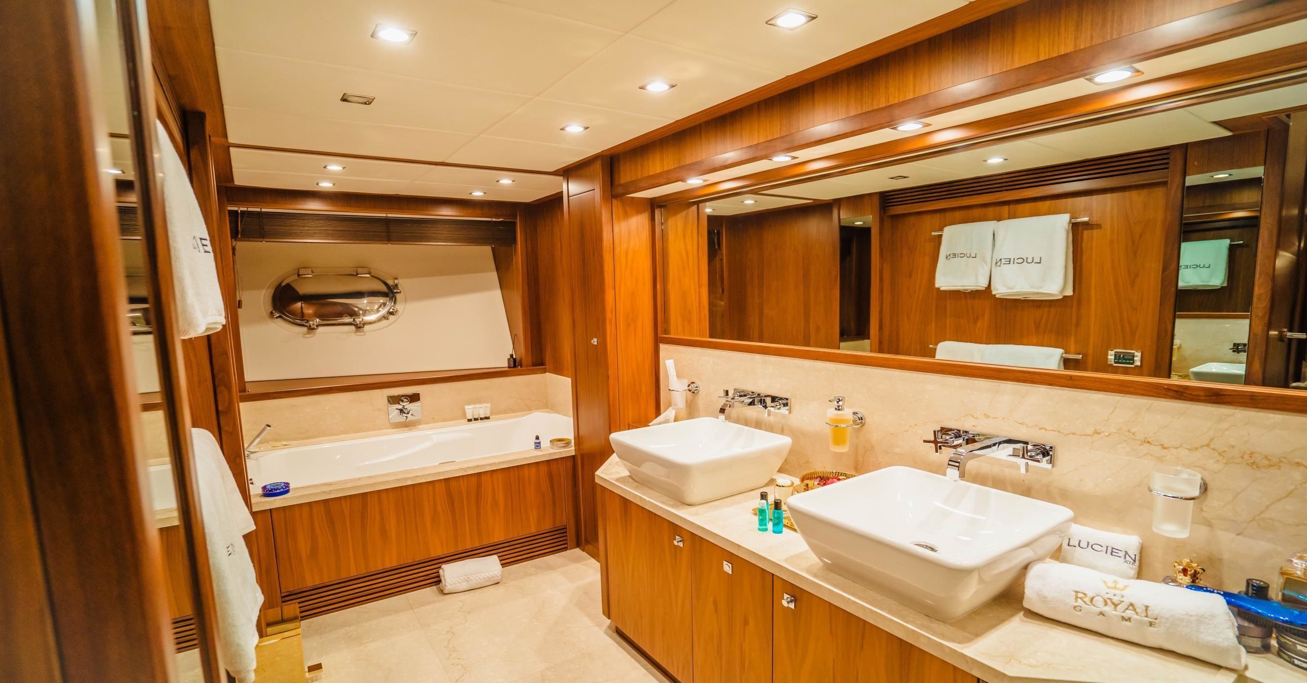 Sunseeker 128 | Lucien