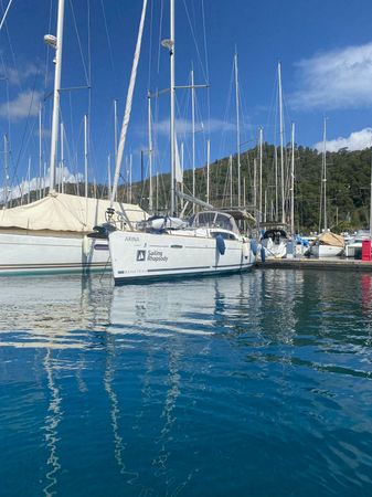 Beneteau Oceanis 40 | Arina