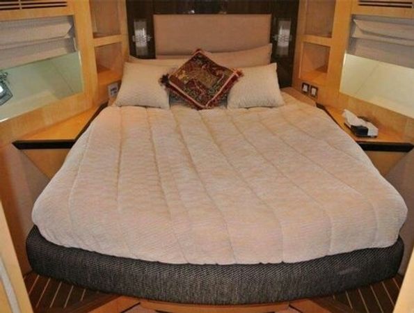 Majesty 56 | 908 Dynasty