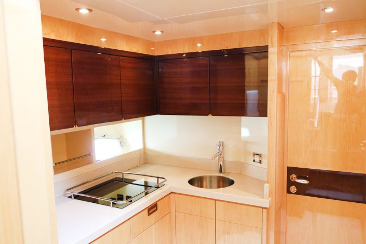 Majesty 56 | 908 Dynasty