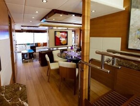 Gulf Craft Nomad 75 | Ruby