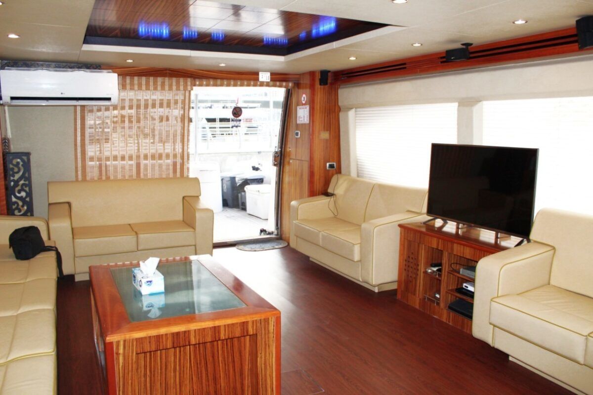 Duretti 85 | Bu Mubarak