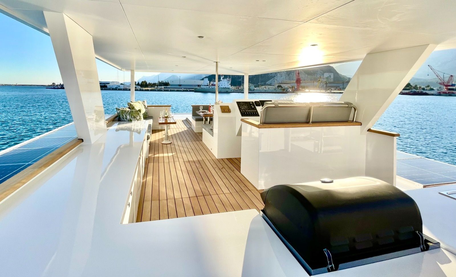 Villaboat Ocean Beast 65 Fly | Inka
