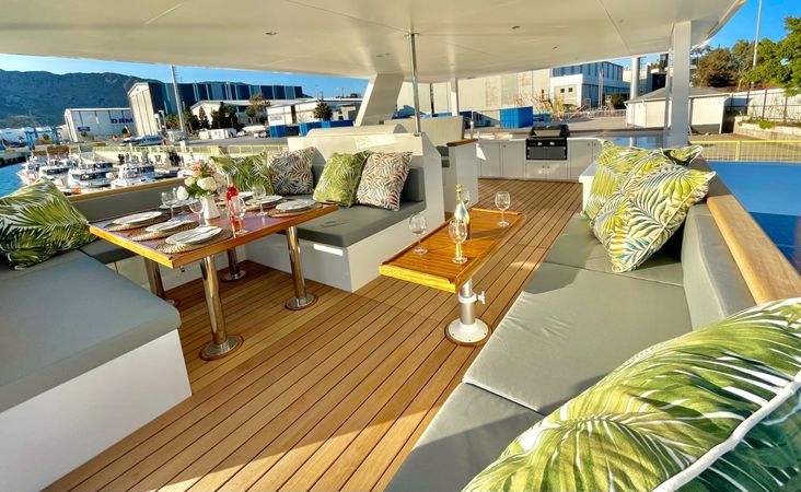 Villaboat Ocean Beast 65 Fly | Inka