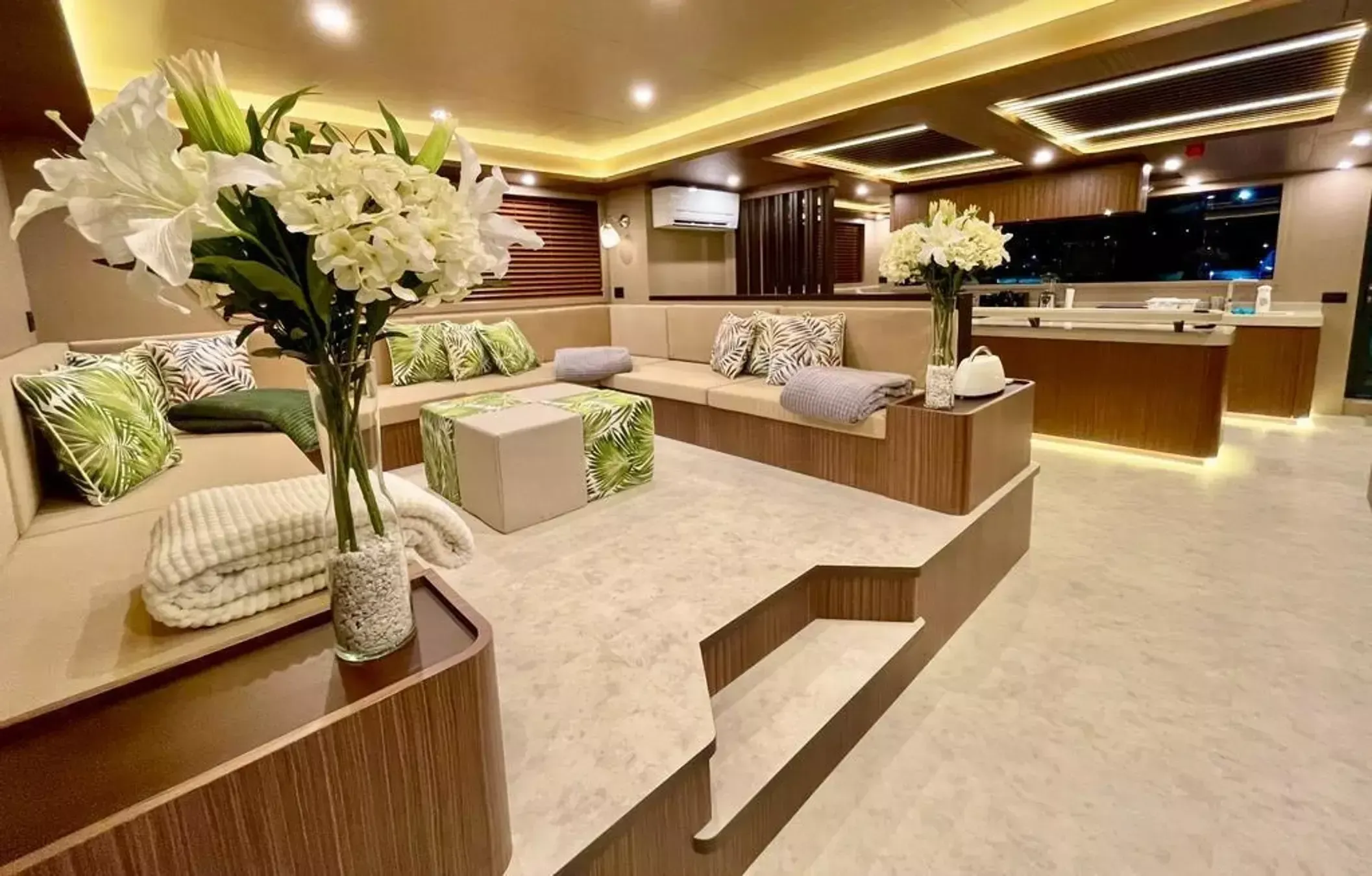 Villaboat Ocean Beast 65 Fly | Inka