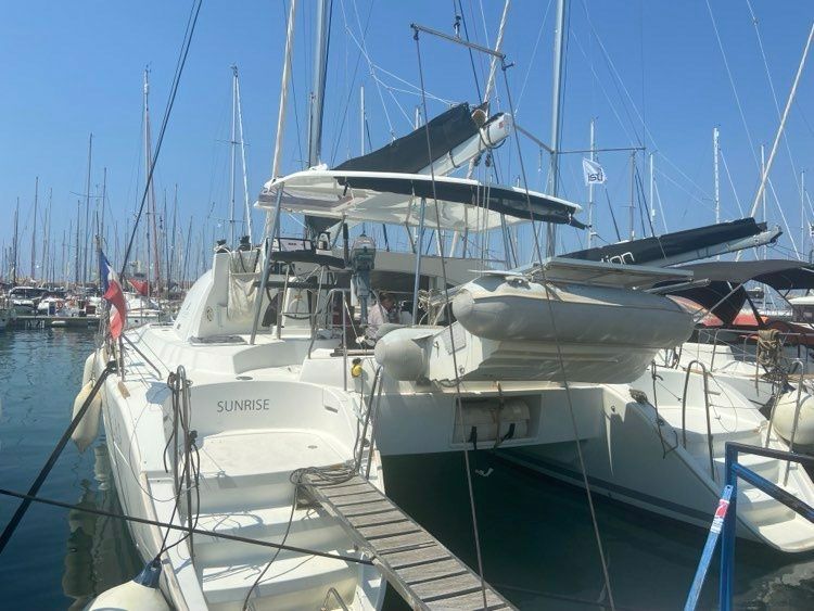 Lagoon 380 | Sunrise