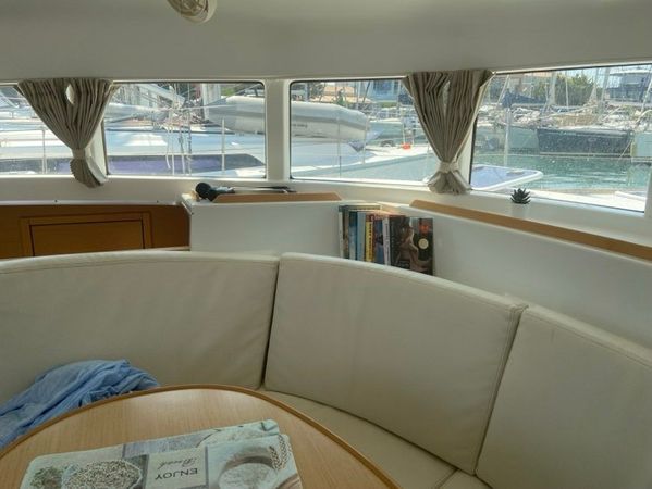 Lagoon 380 | Sunrise