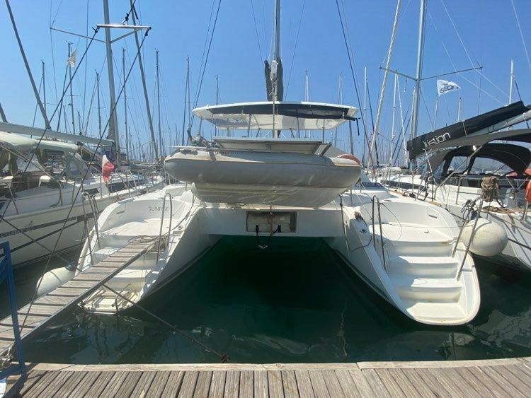 Lagoon 380 | Sunrise