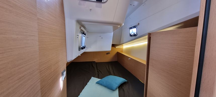 Jeanneau Sun Odyssey 380 | Sunny