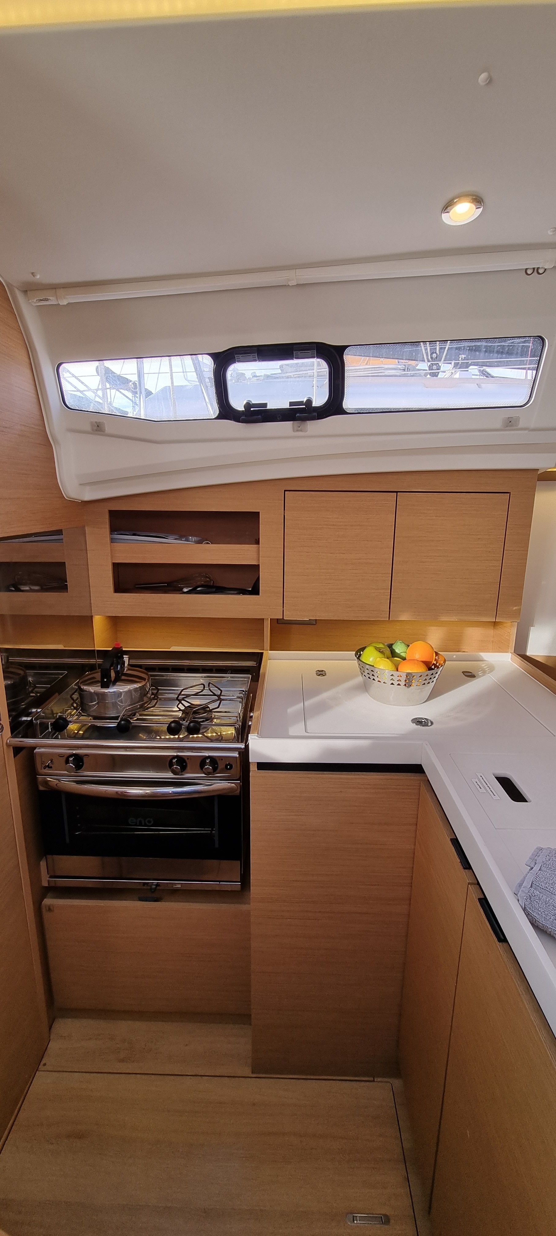 Jeanneau Sun Odyssey 380 | Sunny