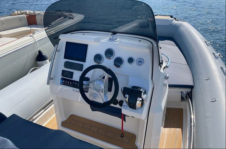 Joker Clubman 28 | Manatea