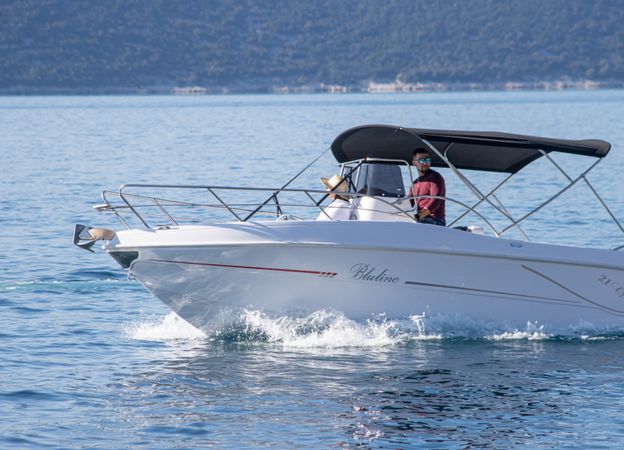 Bluline 21 | Open Sundeck