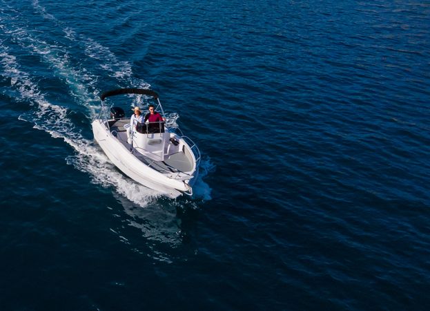 Bluline 21 | Open Sundeck