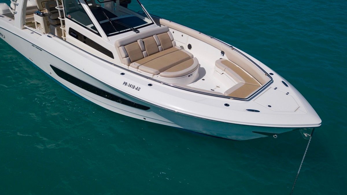 Boston Whaler 420 Outrage | High Tide
