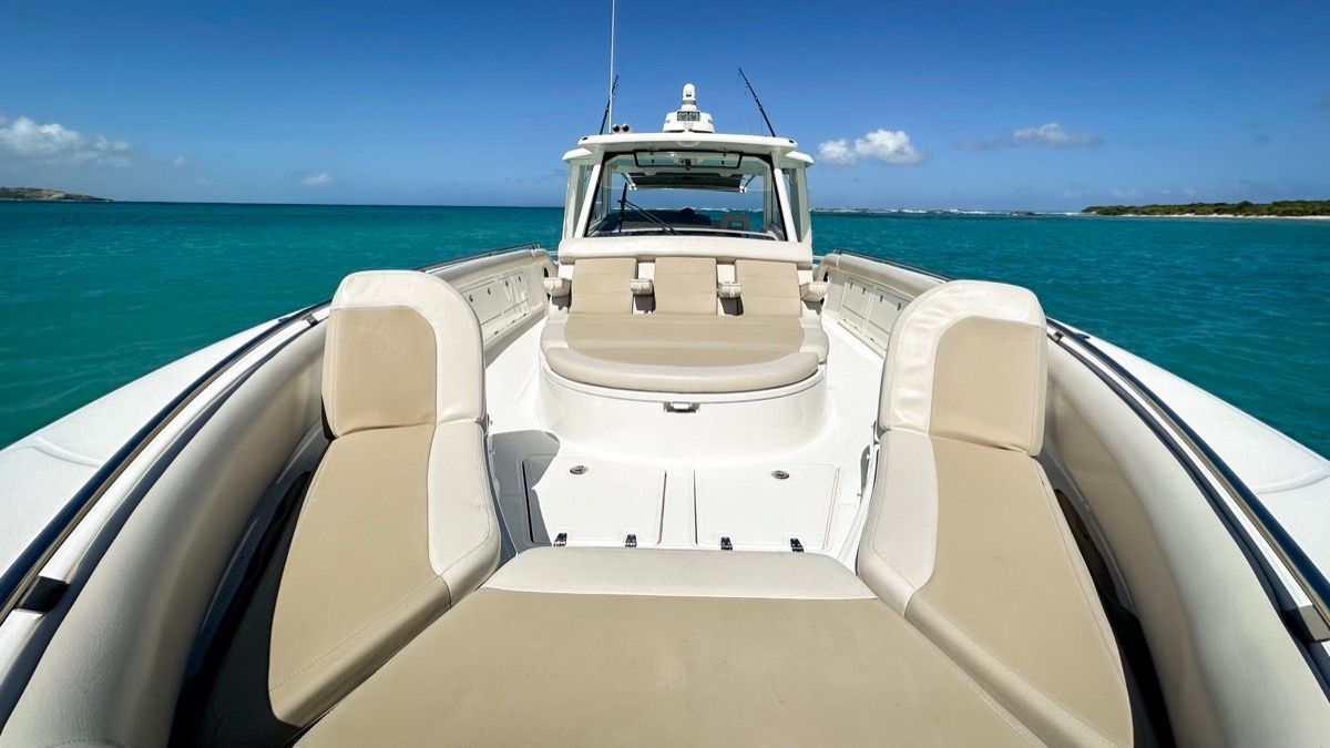 Boston Whaler 420 Outrage | High Tide