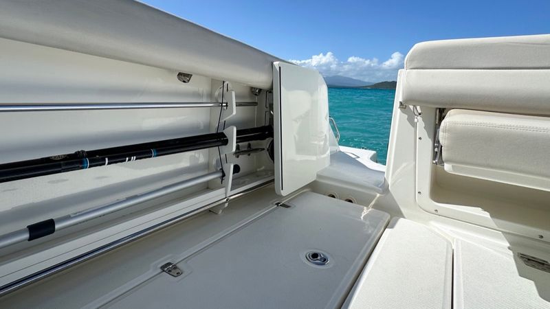 Boston Whaler 420 Outrage | High Tide