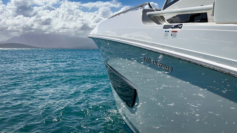 Boston Whaler 420 Outrage | High Tide
