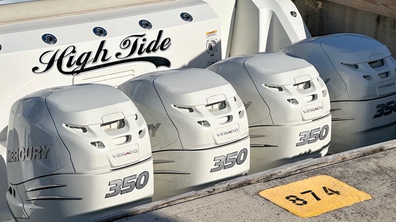 Boston Whaler 420 Outrage | High Tide