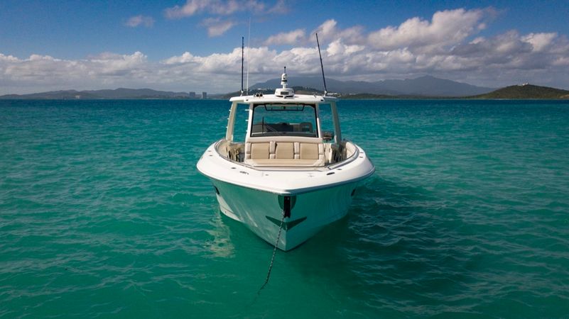 Boston Whaler 420 Outrage | High Tide
