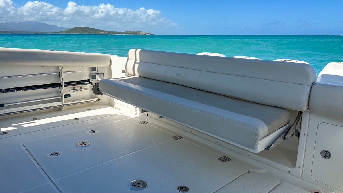 Boston Whaler 420 Outrage | High Tide