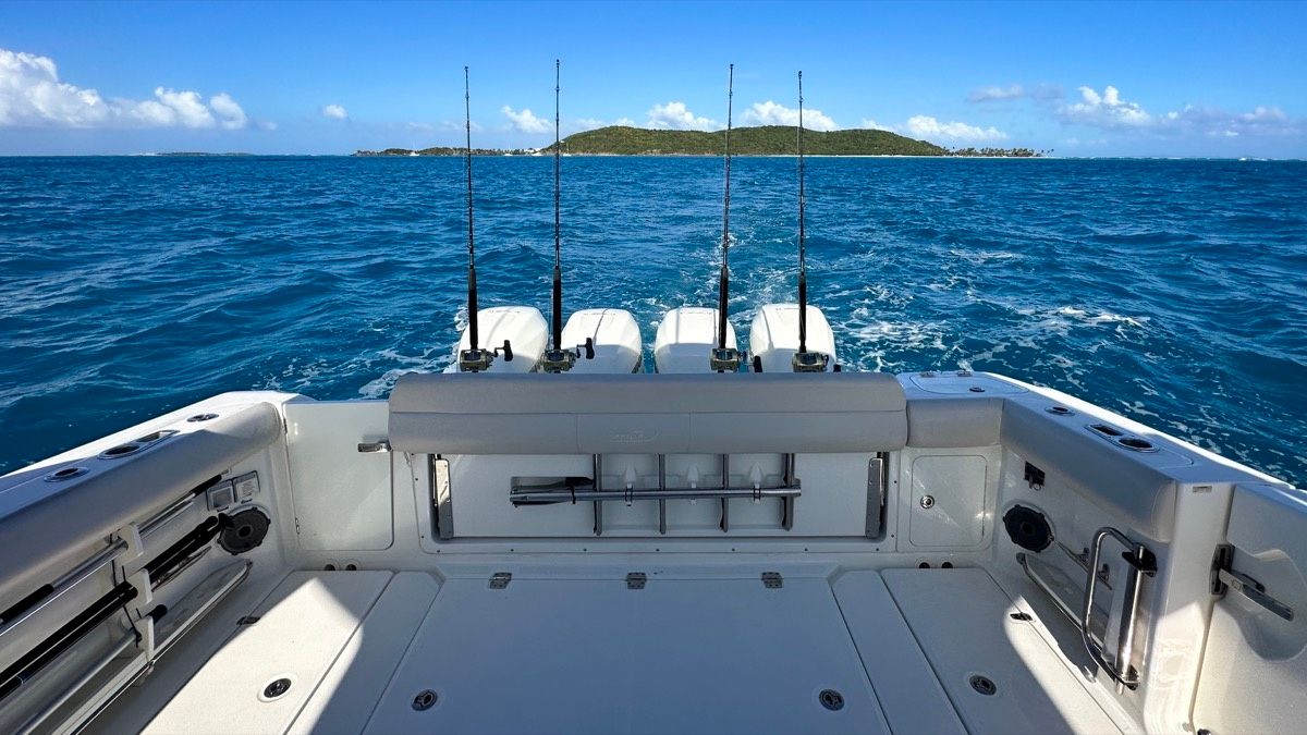 Boston Whaler 420 Outrage | High Tide