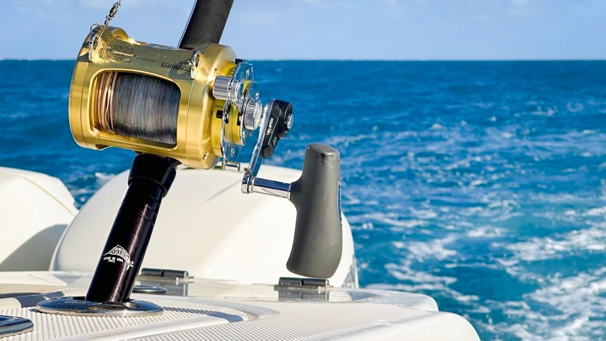 Boston Whaler 420 Outrage | High Tide