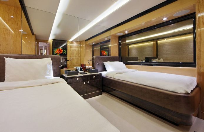 Benetti 163 | Sky Fall