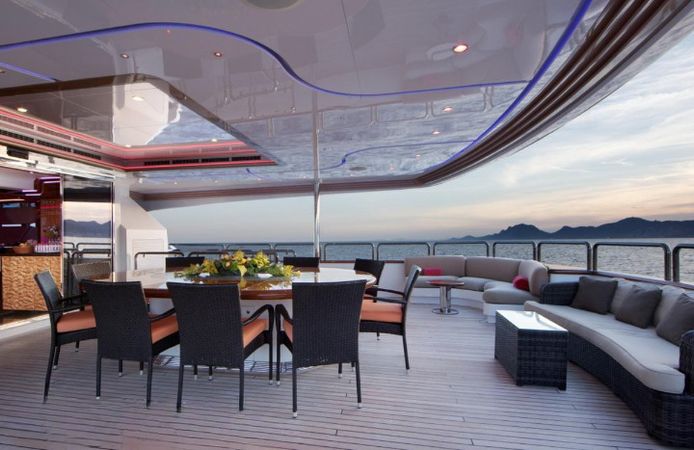Benetti 163 | Sky Fall